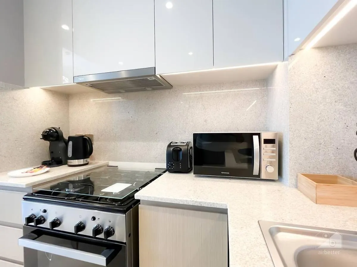 New! Modern Elegance 2B In Burj Royale Downtown Apartment Dubai