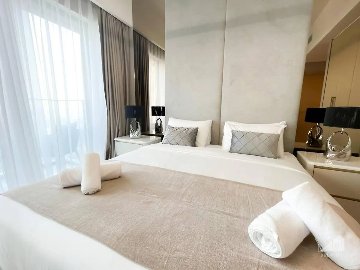 New! Modern Elegance 2B In Burj Royale Downtown Apartment Dubai