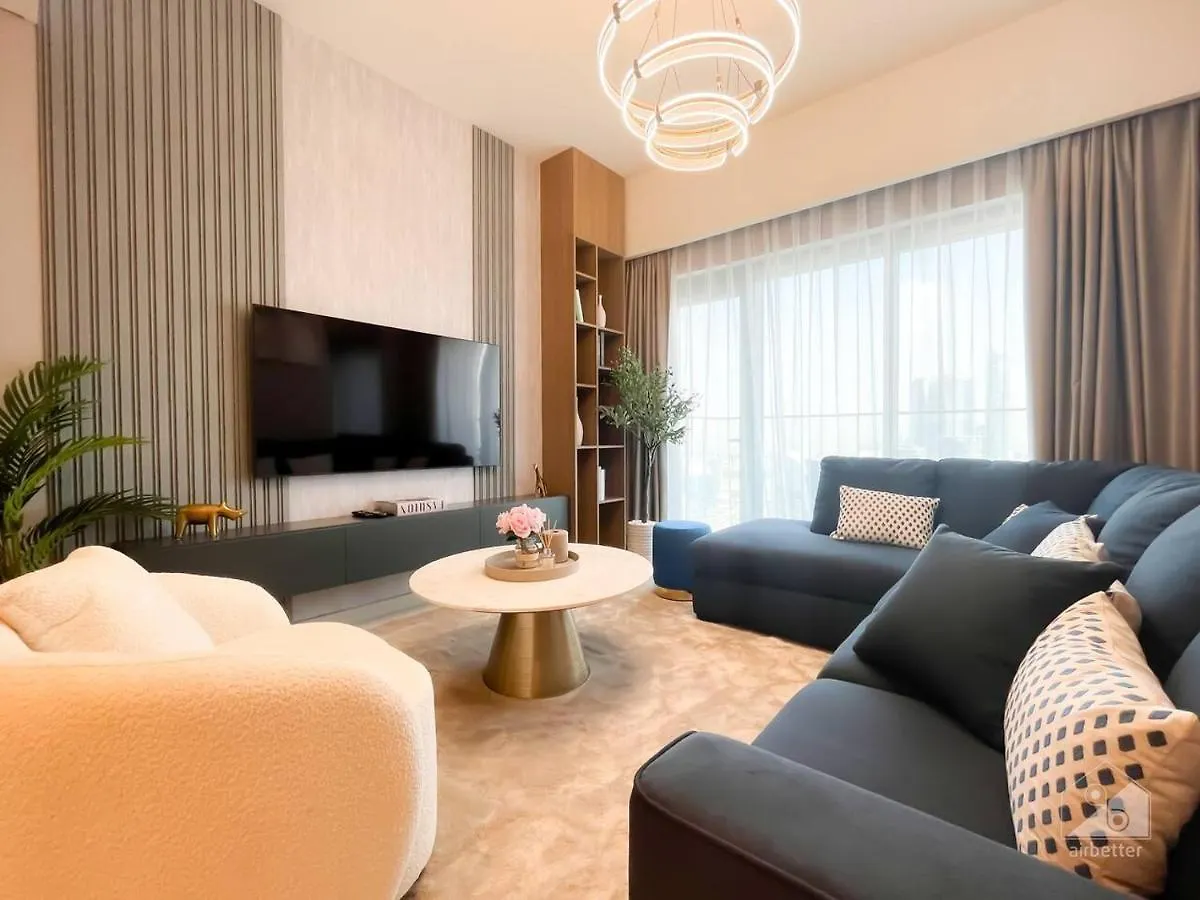 New! Modern Elegance 2B In Burj Royale Downtown location